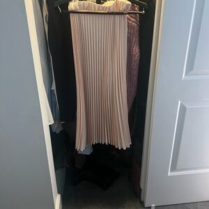 Vicolo Pleated Cream Long Skirt